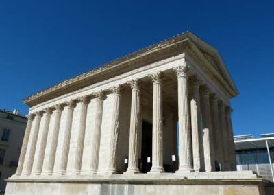 Nîmes