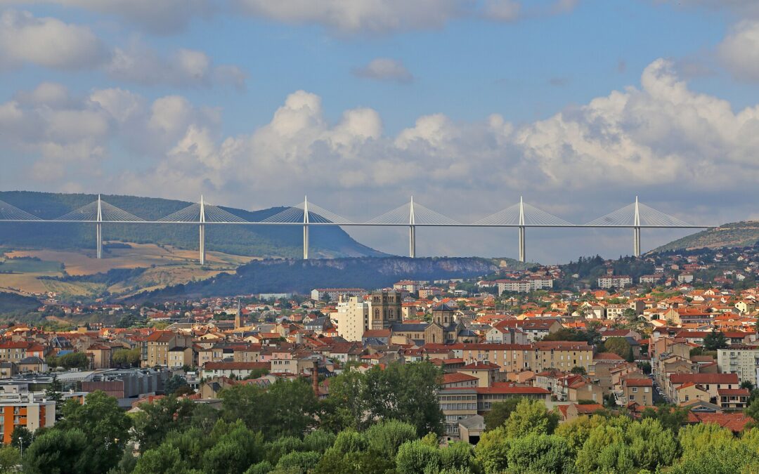 Millau en van : deux gorges, un viaduc, peu de nuits légales