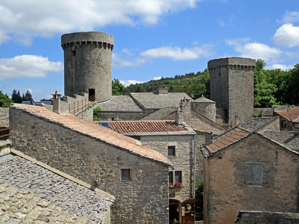 Tour du Larzac : le causse templier en cinq jours