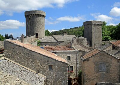 Tour du Larzac : le causse templier en cinq jours